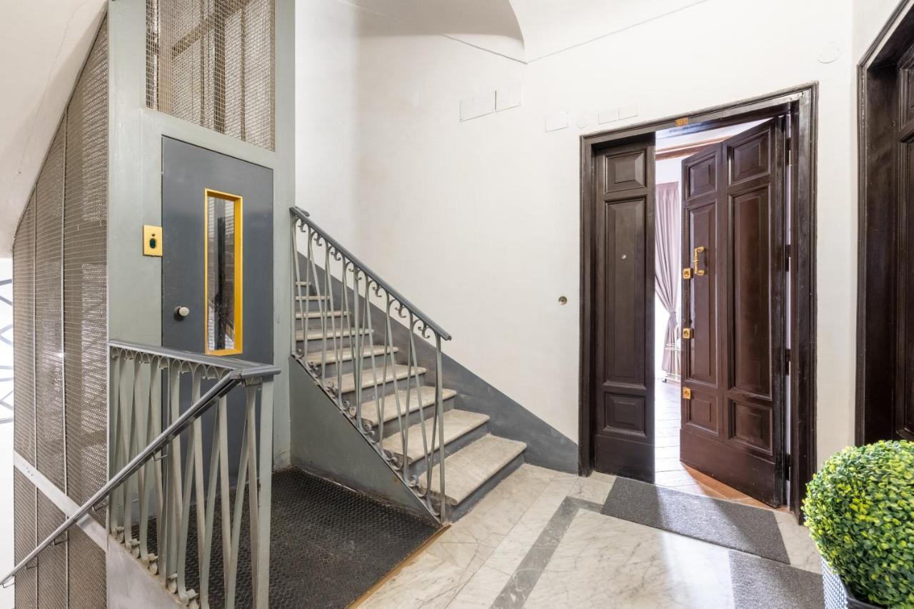 Pantheon House By Varental Рим Екстер'єр фото
